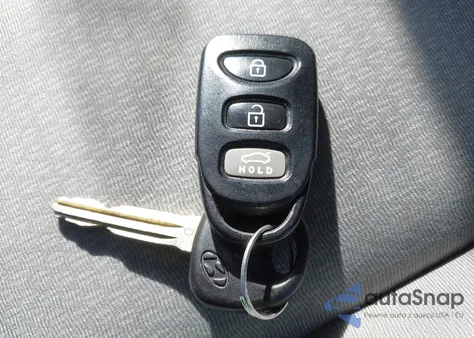 2009 Hyundai Elantra Gls from USA, damaged, VIN KMHDU46D39U819898